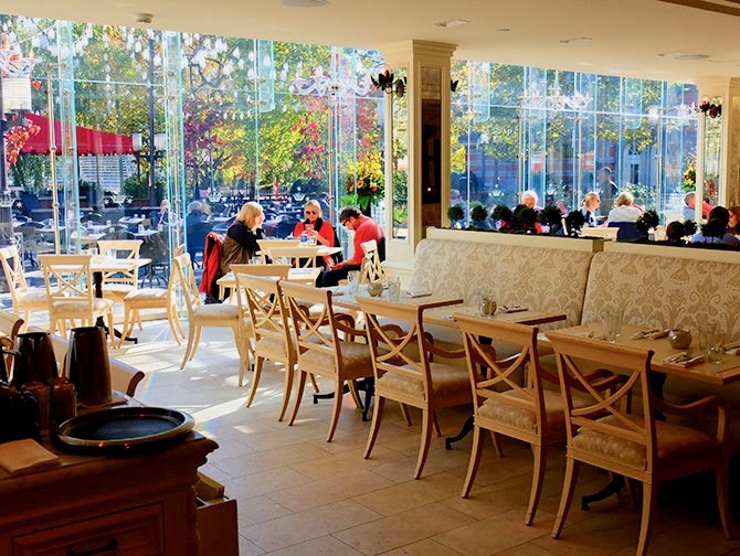 Central Park - Tavern on the Green Restaurant